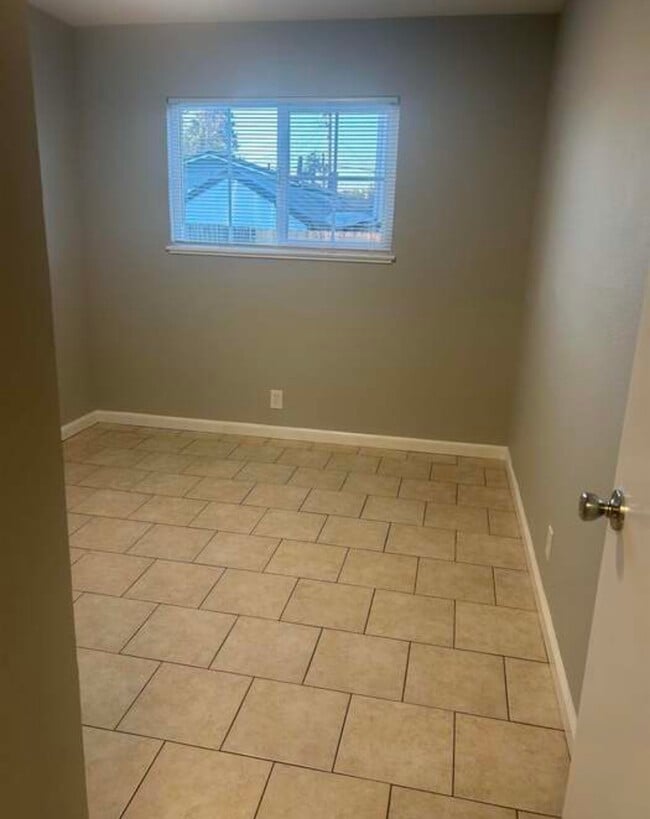 Foto del edificio - 3817 Florida Ave