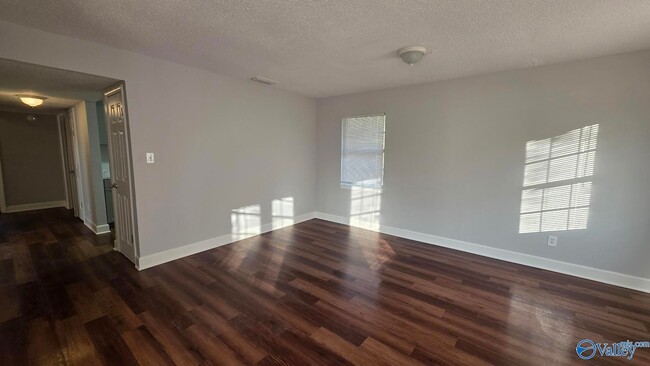 Foto del edificio - 628 Canterbury Ave SW