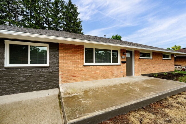 Building Photo - 5224 Mystic Dr