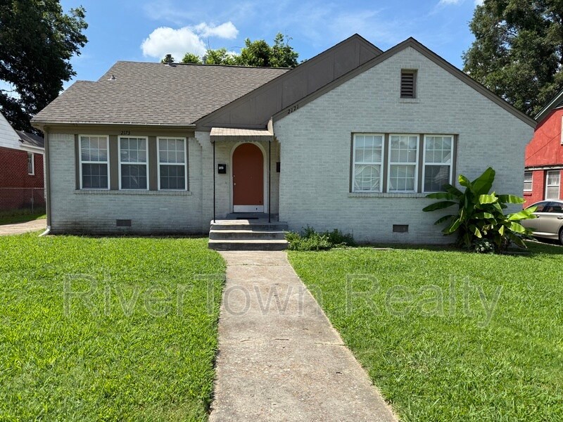 Photo - 2171 Albany Ave