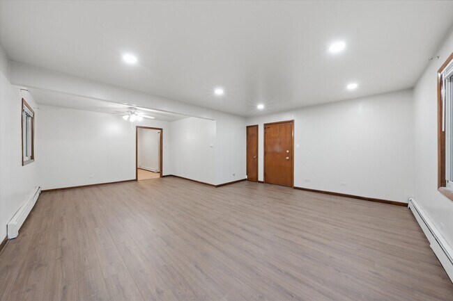 Building Photo - 2521 Lewis St