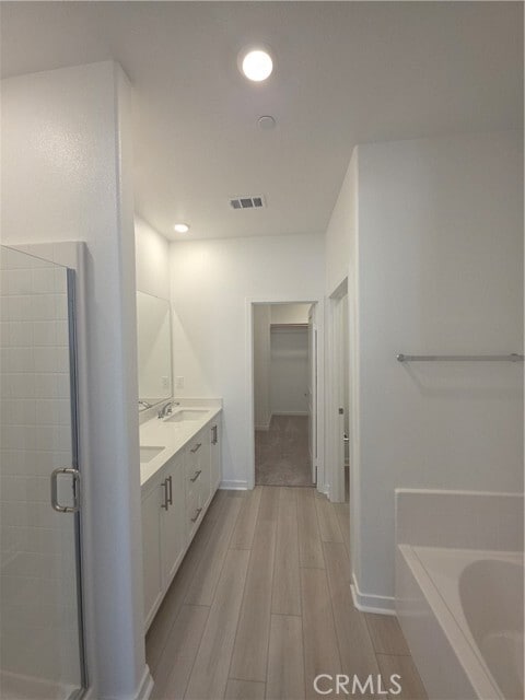 Building Photo - 8457 Gabrielino Ct