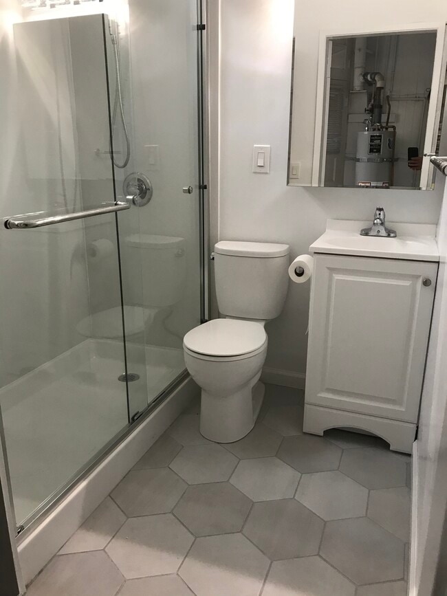 Brand New Bathroom - 1914 Lombard St