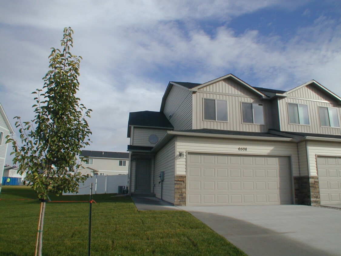 Primary Photo - House For Lease