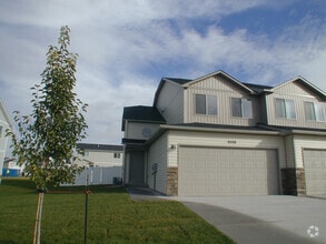 Building Photo - 6508 Kicking Horse Ct