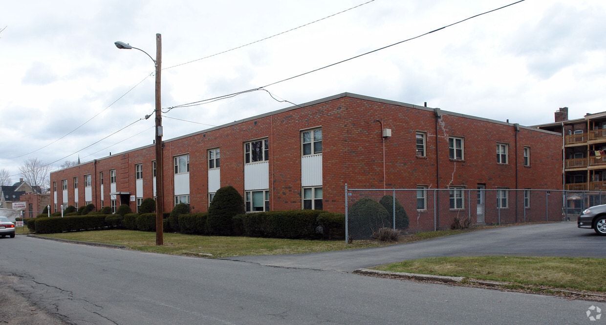 26 Forestdale Ave, Holyoke, MA 01040 Apartments in Holyoke, MA
