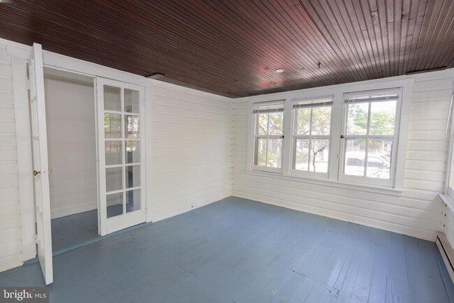 Foto del edificio - 304 W German St