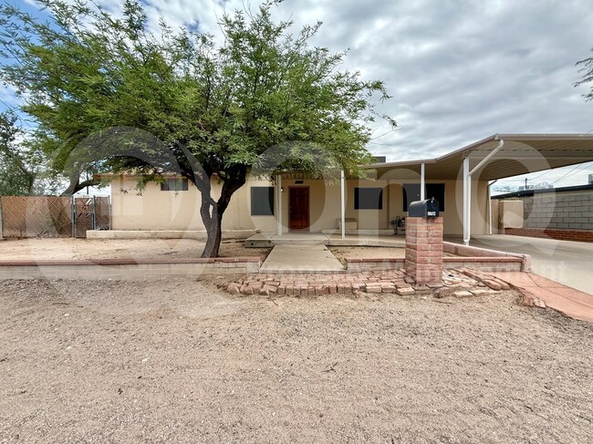 Foto del edificio - 2760 N Palo Verde Ave