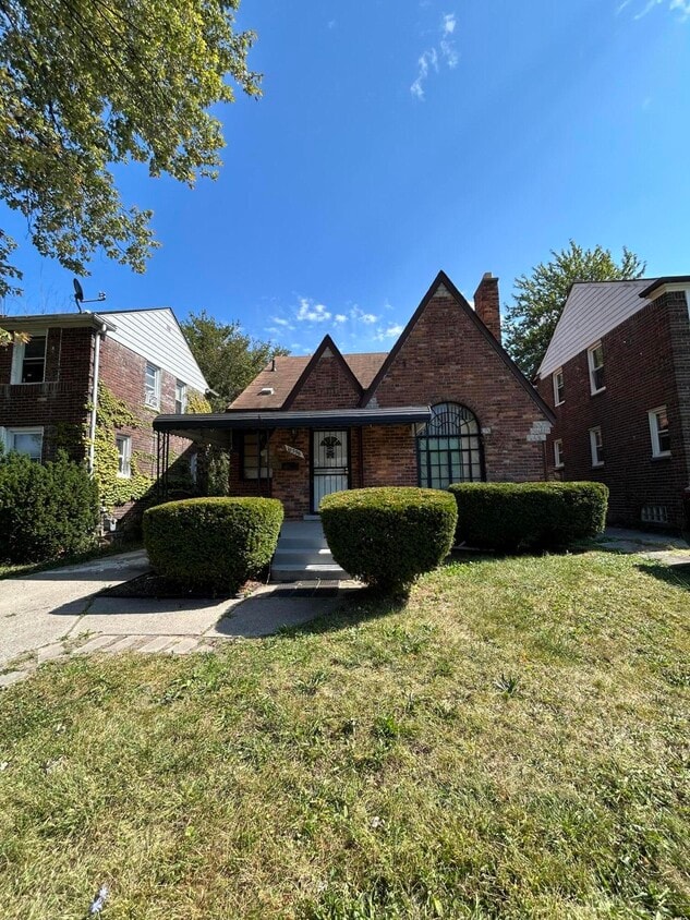 Primary Photo - 10596 Somerset Ave