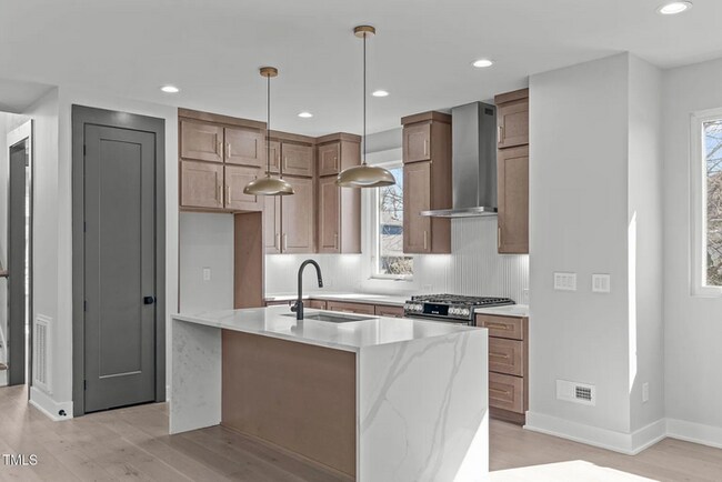 Building Photo - Build Equity While Leasing - Lease and Own...