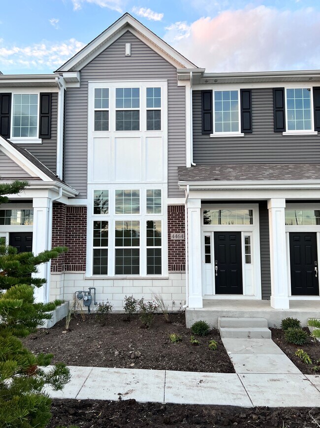 Building Photo - 4464 Monroe Ct