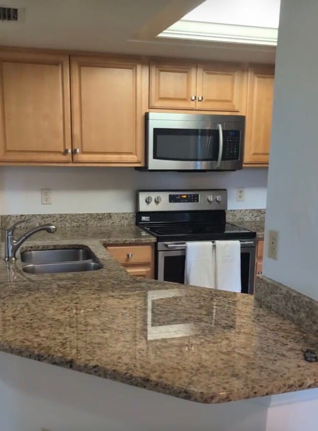 Building Photo - 3170 Seasons Way