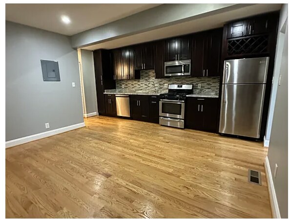 Foto del edificio - 1321 Orren St NE