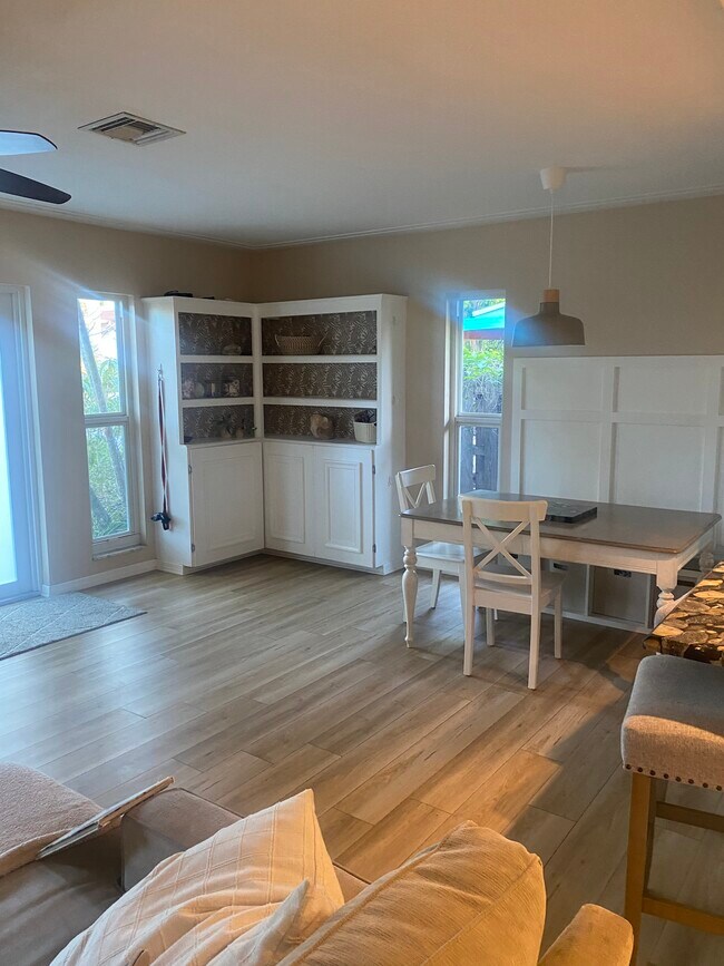 Foto del edificio - 2064 SW 28th Terrace