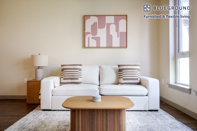 Building Photo - 1414 10th Ave