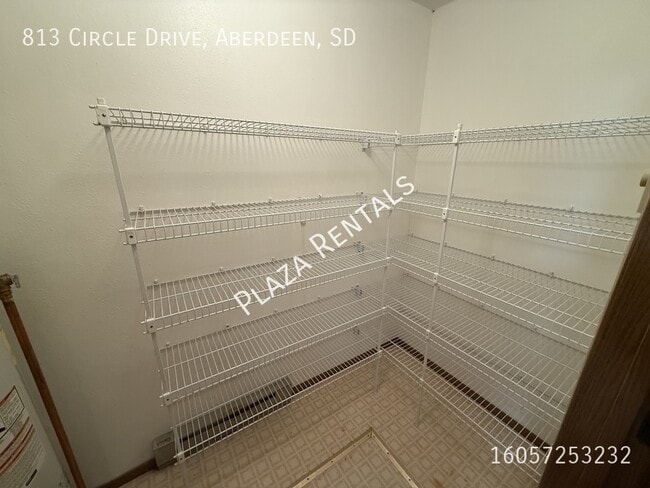 Building Photo - 608 W 3rd St