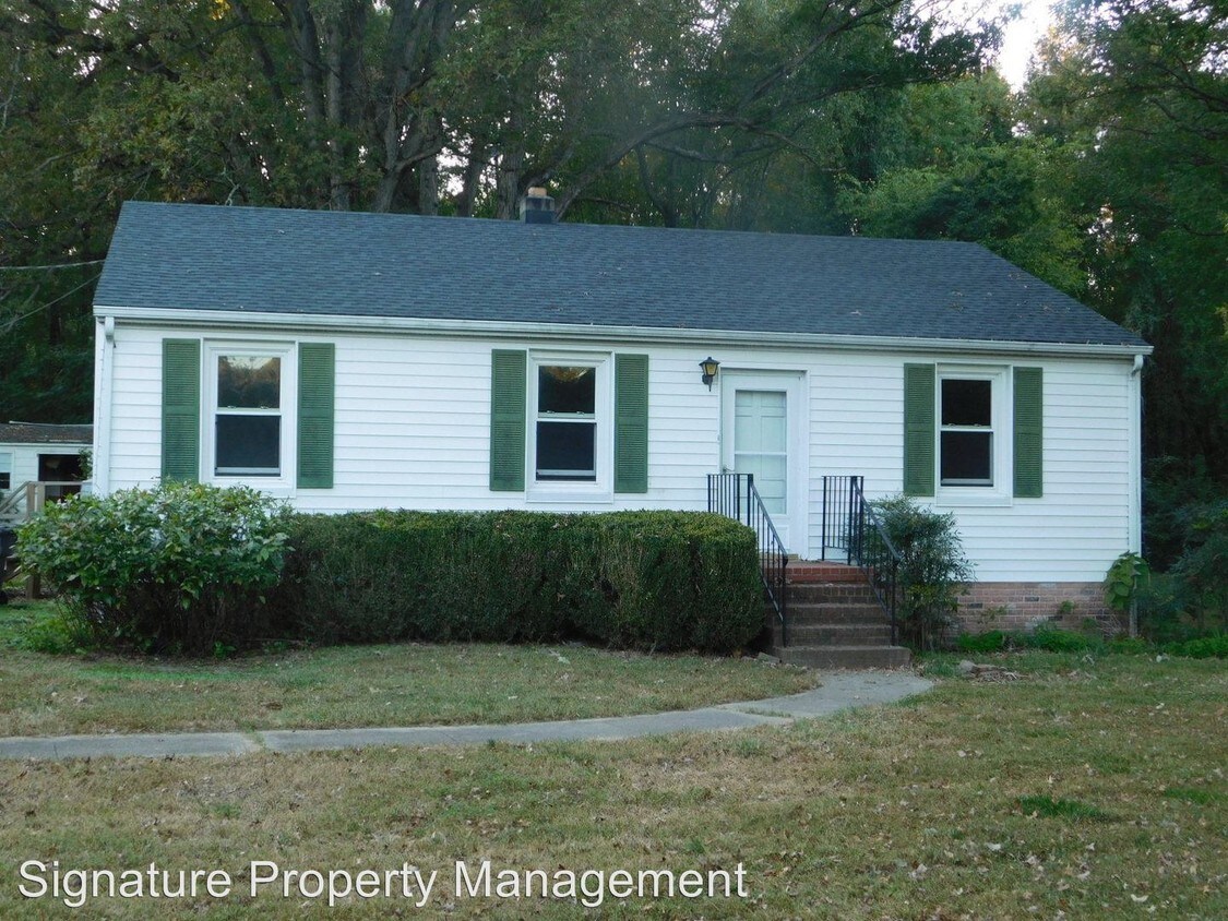 Primary Photo - 11199 Elmont Rd