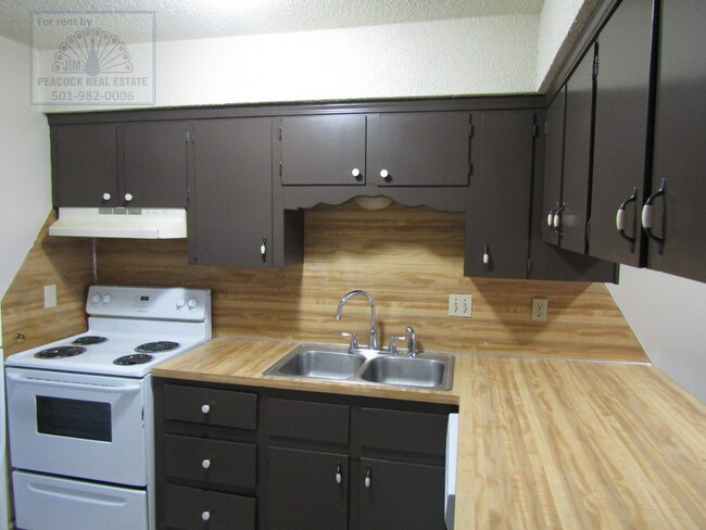 Foto del edificio - 622-622 S Oak St
