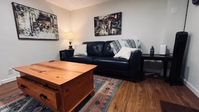 Foto del edificio - 360 Columbia St NE