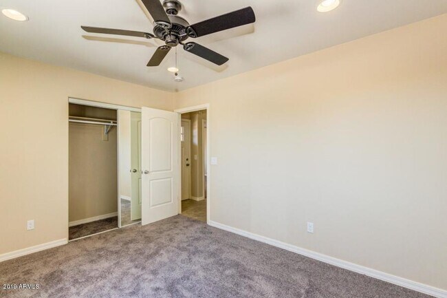 Foto del edificio - 4302 N 13th Pl