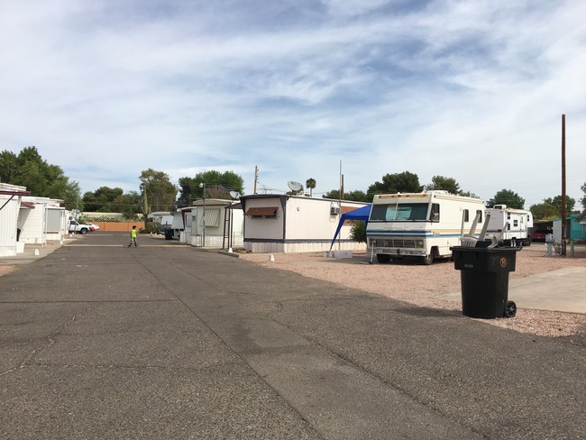 Building Photo - X-b Trailer Ranch-107 Spaces