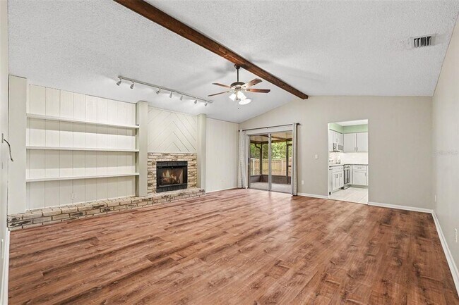 Building Photo - 17703 Cranbrook Dr