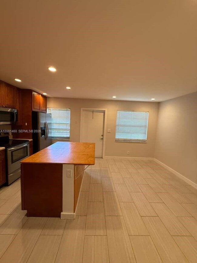 Foto del edificio - 5150 NE 6th Ave
