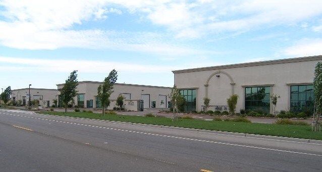 Building Photo - 145 D'Arcy Pkwy