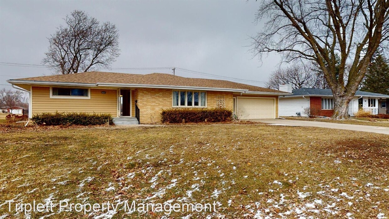 Primary Photo - 4 br, 2.5 bath House - 1529 Prairie Avenue