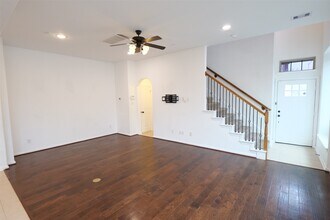 Building Photo - 12211 Stellano Ln