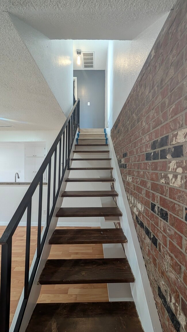 Foto del edificio - 2125 S Division Ave