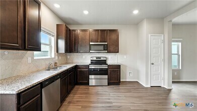 Building Photo - 2513 Marty Way