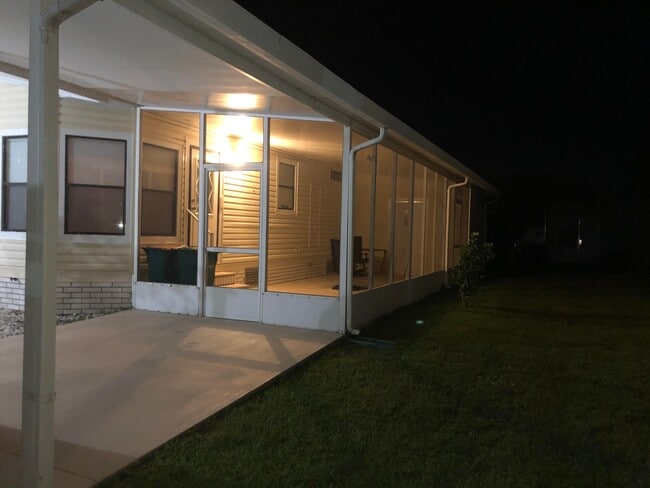 Building Photo - 1208 Apache Dr