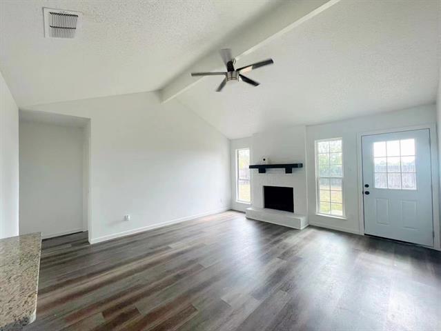 Foto del edificio - 7216 Ridge Rd W