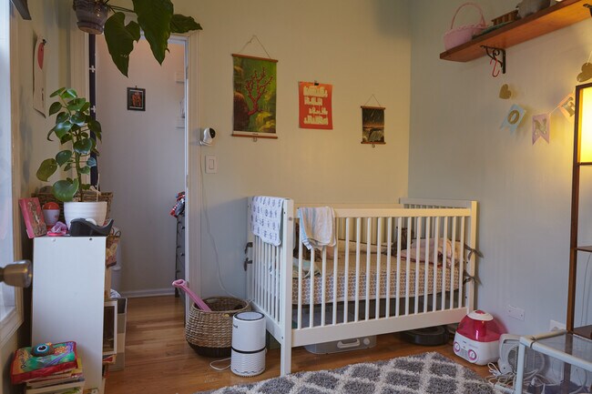 2nd Bedroom - 2053 N Lawndale Ave
