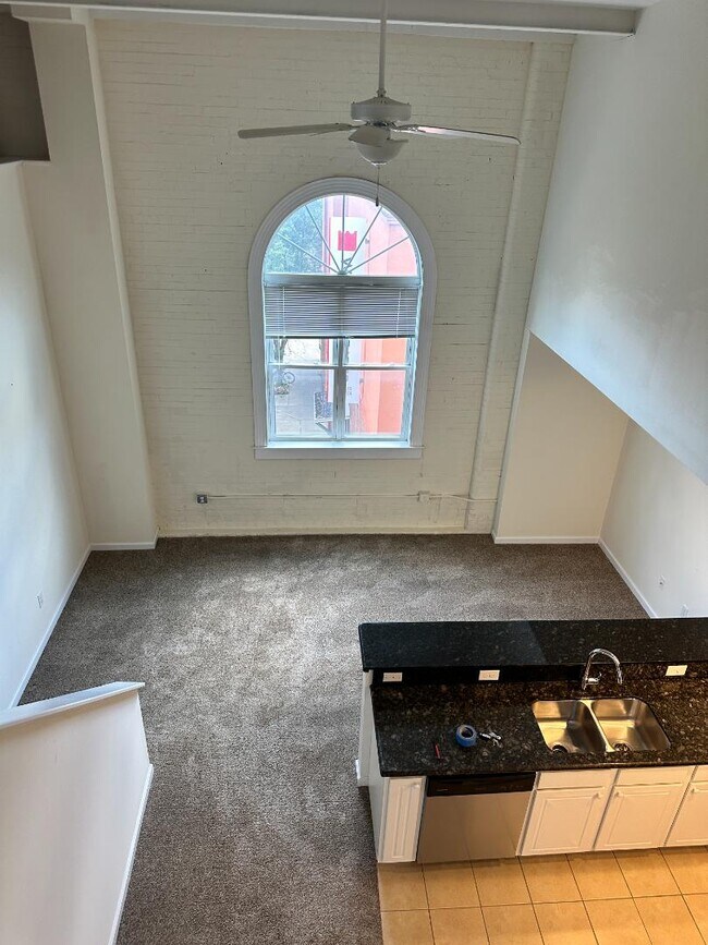 Foto del edificio - 221 Glen St
