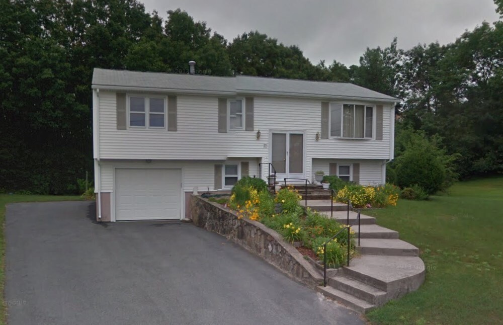 Front of House - 21 Country View Dr