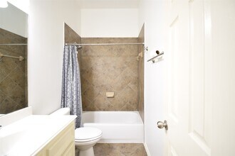 Building Photo - 1511 Eden Meadows Dr