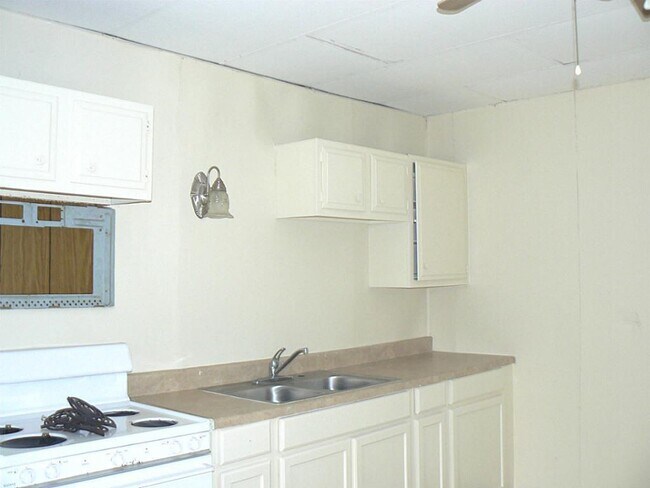 Foto del edificio - 2217 Leaman Ave