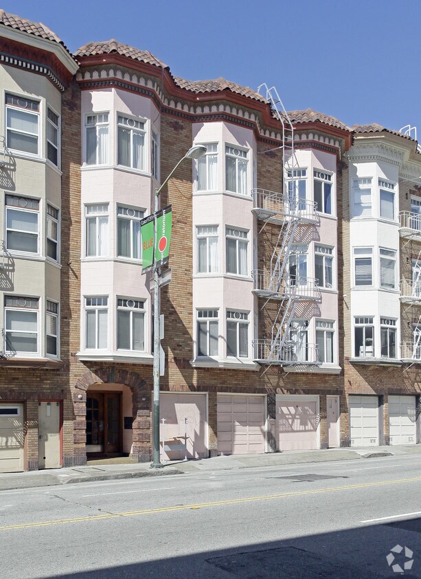 Building Photo - 960 Bay St