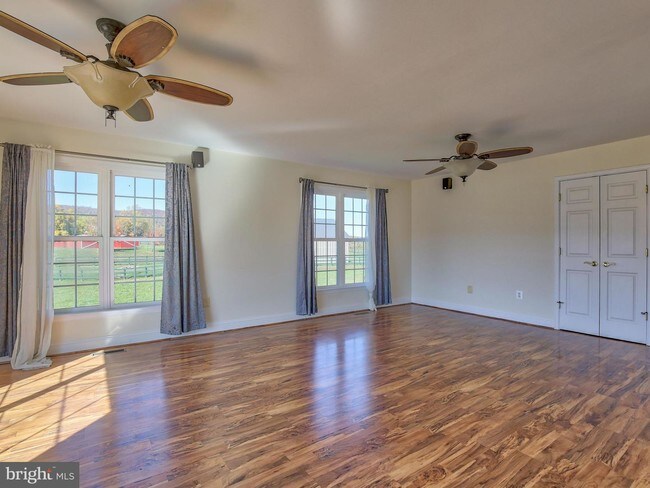 Building Photo - 14903 Neer Ln