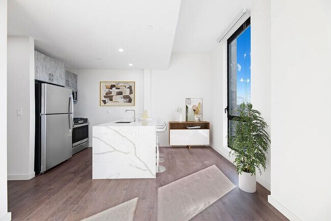 Foto del edificio - 91-09 Roosevelt Avenue