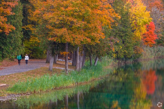 The Green Lakes State Park has 15 miles of trails for hikers and cross-country skiers.