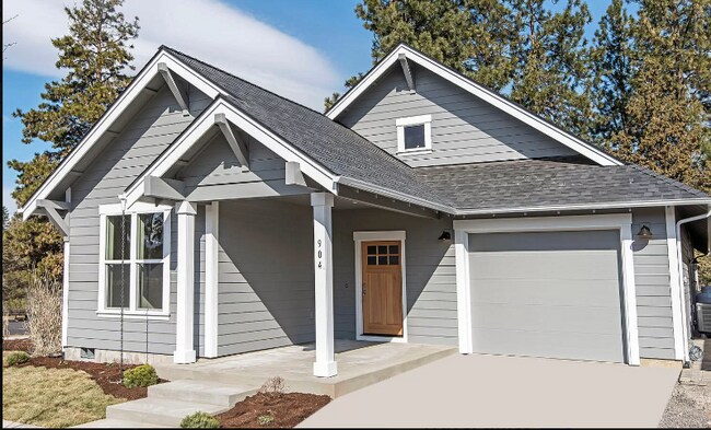 Building Photo - 994 E Horse Back Trail