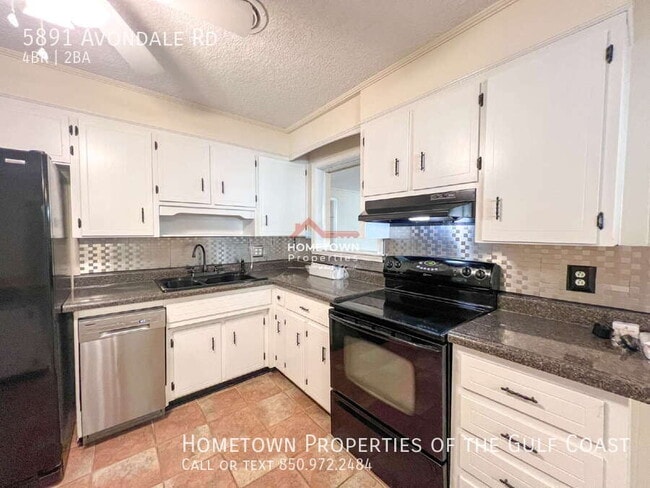 Foto del edificio - 5891 Avondale Rd