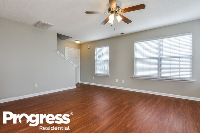 Foto del edificio - 8124 Wesley Farm Dr