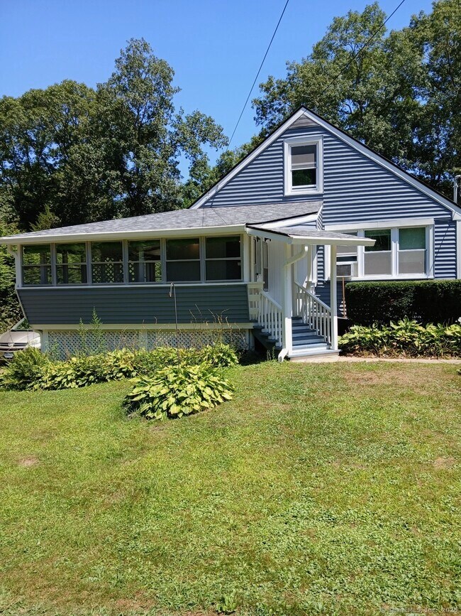 Foto del edificio - 391 Greenhaven Rd