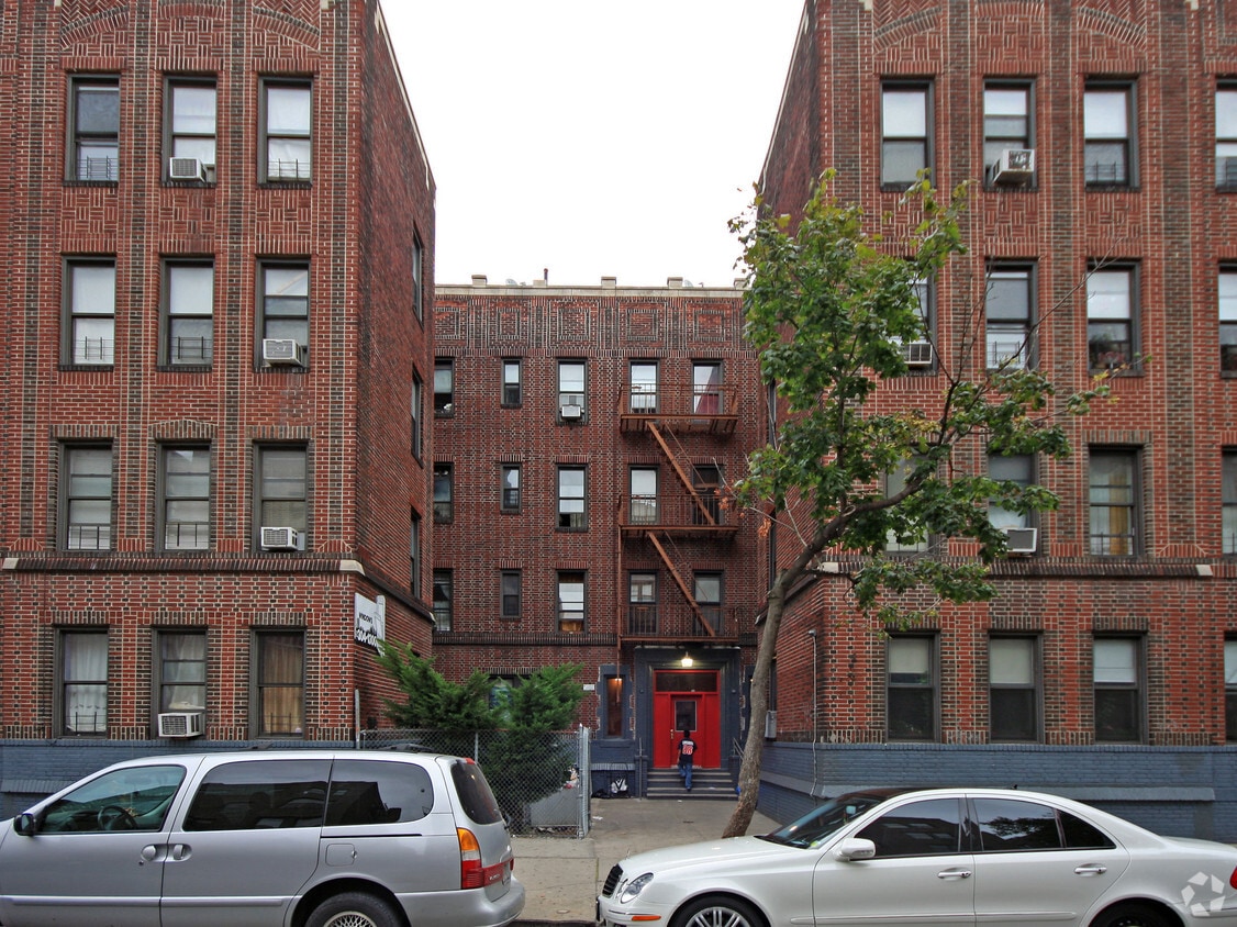 Building Photo - 35-51 95th St