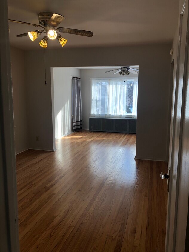 4526 N Menard Ave Unit 2, Chicago, IL 60630 Apartments in Chicago, IL