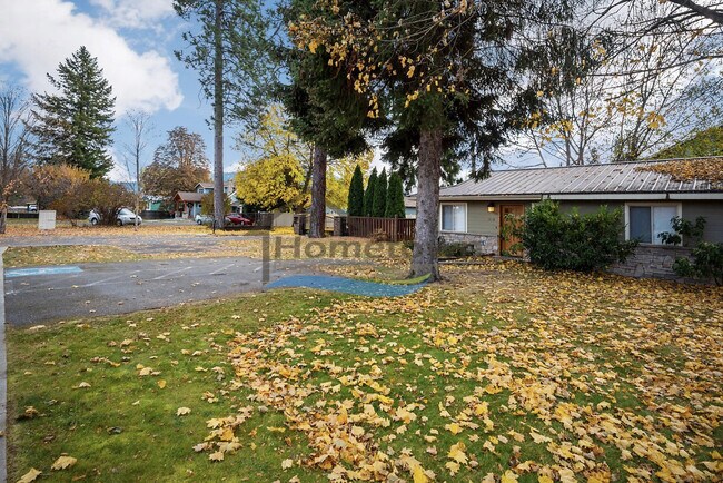 Foto del edificio - Beautiful 2 bedroom 1 bath Duplex in Hayden!